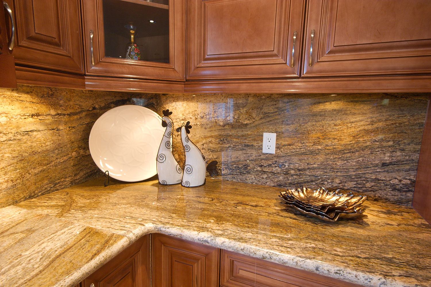 5 Advantages Of Choosing Semi Precious Countertops